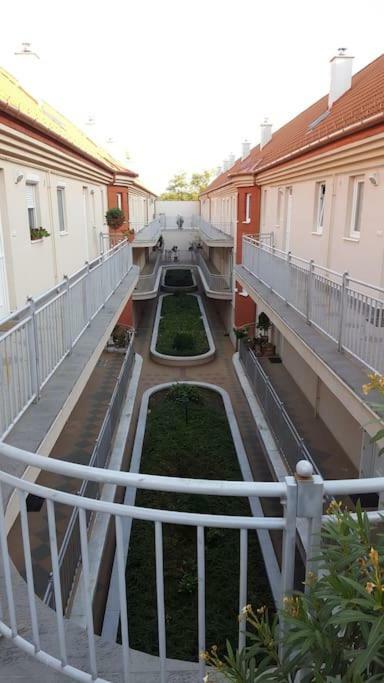 Gabica apartman Debrecen Esterno foto